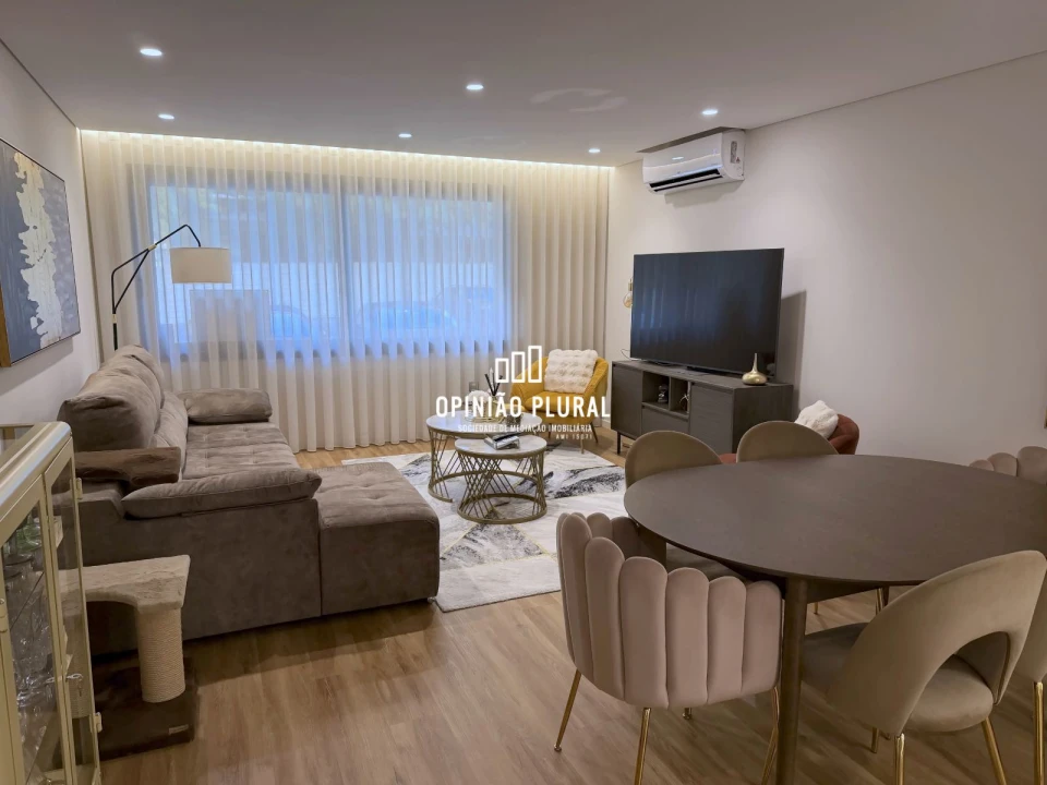 Apartamento T2 para Venda em Avintes Foto 1
