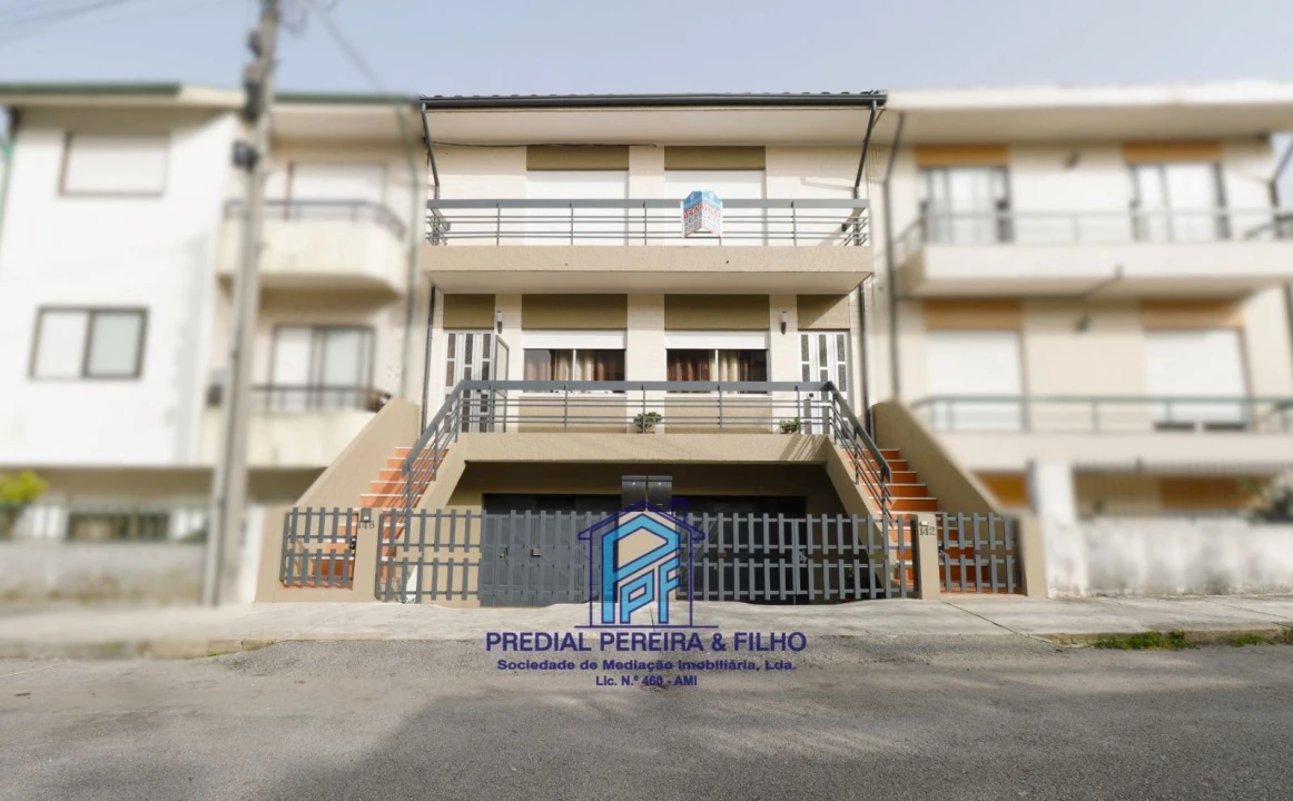 Apartamento T5 para Venda em Cidade da Maia Foto 7