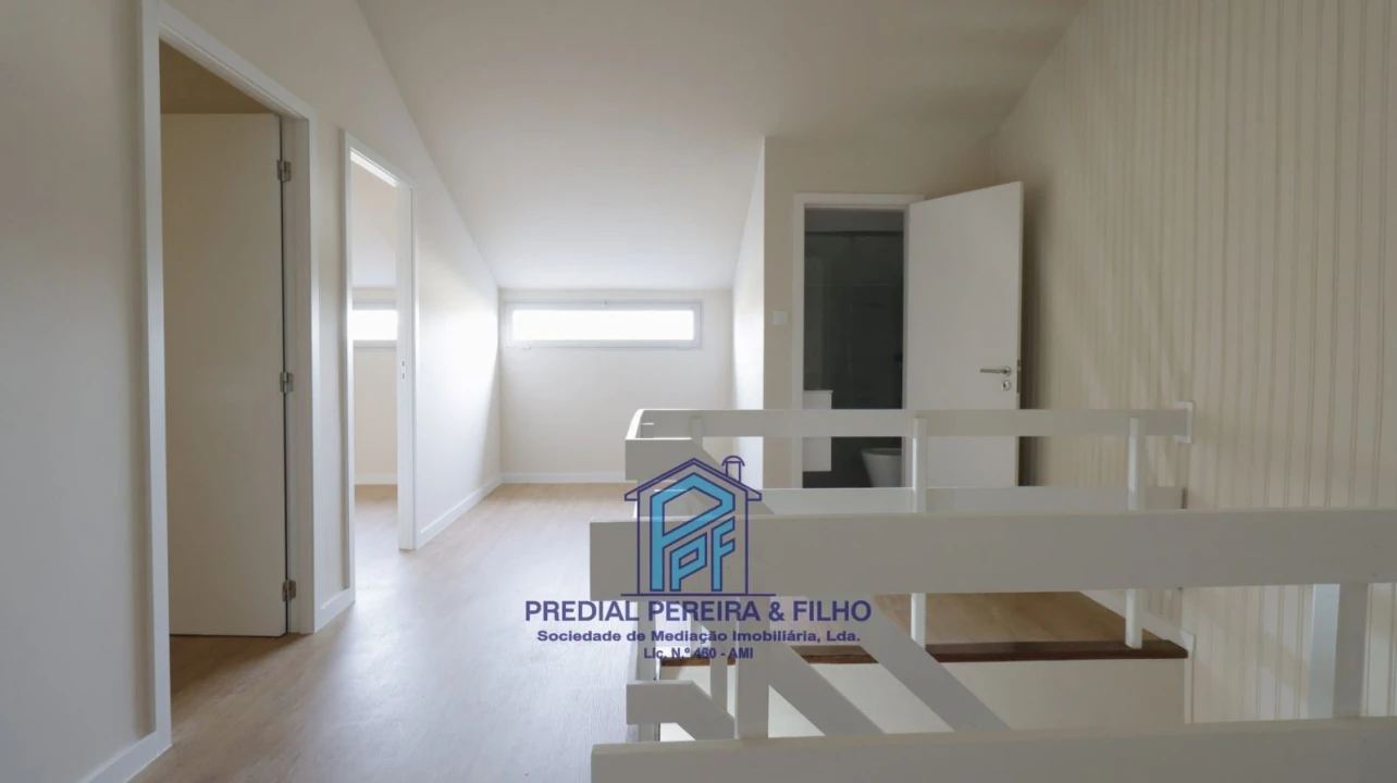 Apartamento T5 para Venda em Cidade da Maia Foto 21
