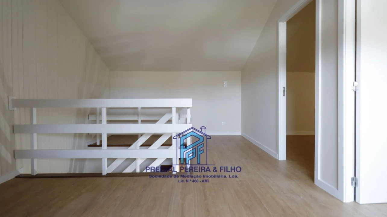 Apartamento T5 para Venda em Cidade da Maia Foto 22