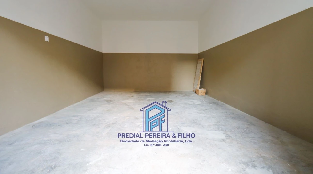 Apartamento T5 para Venda em Cidade da Maia Foto 29