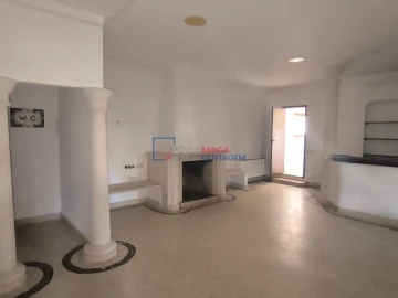Moradia T4 para Venda em Minde