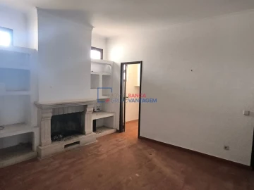 Moradia T4 para Venda em Minde