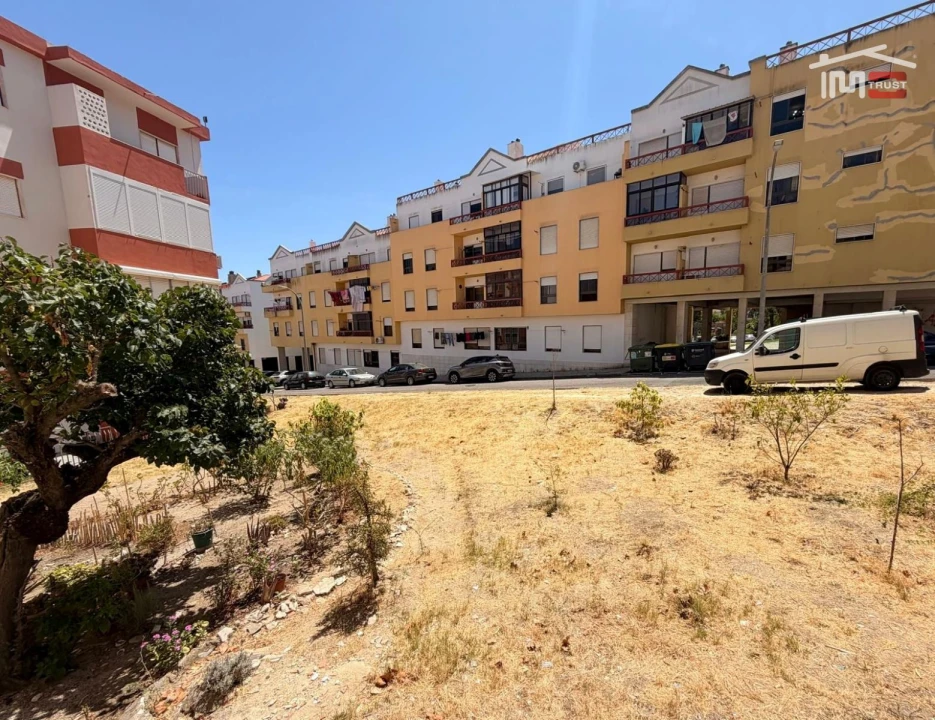 Apartamento T2 para Venda em Barreiro e Lavradio Foto 23