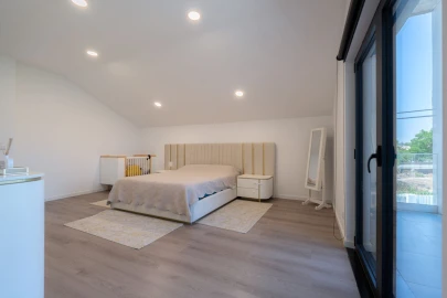 Moradia T4 para Venda em Cernache