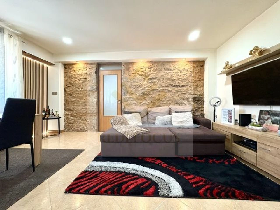 Moradia T3 para Venda em O. Azeméis, Riba-Ul, Ul, Macinhata Seixa, Madail Foto 4