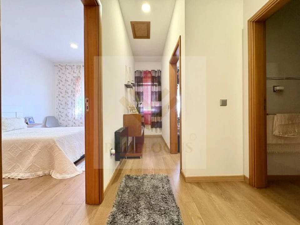 Moradia T3 para Venda em O. Azeméis, Riba-Ul, Ul, Macinhata Seixa, Madail Foto 17