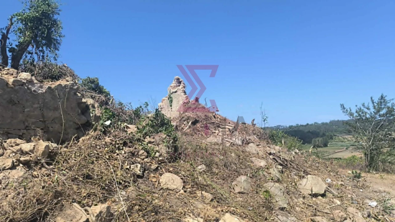 Moradia T2 para Venda em Vau Foto 9