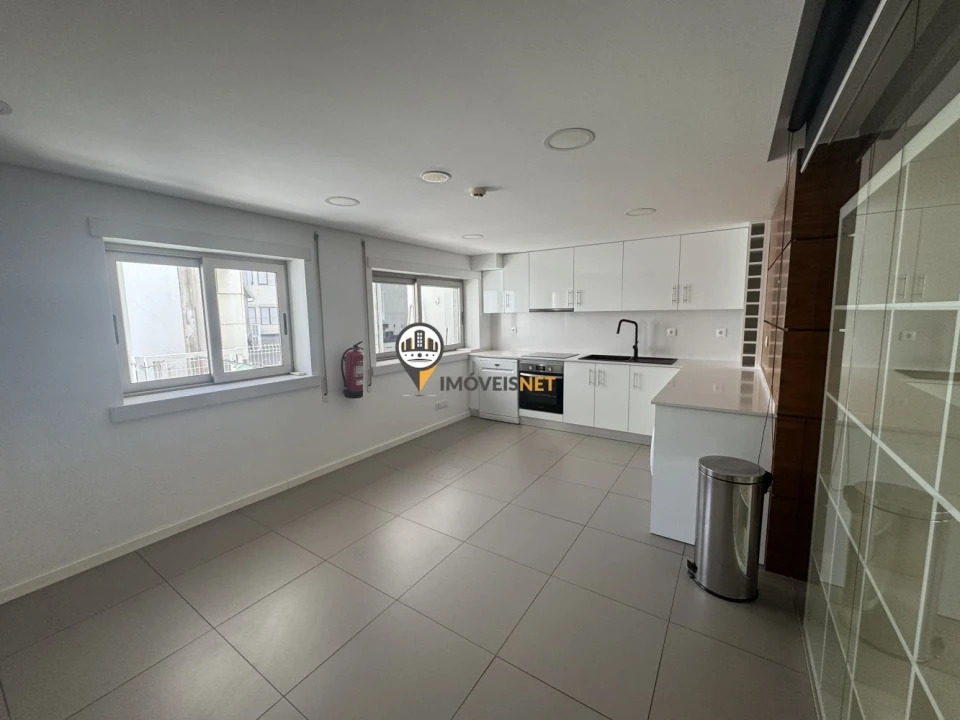 Apartamento T3 para Arrendamento em Castelo Branco Foto 14