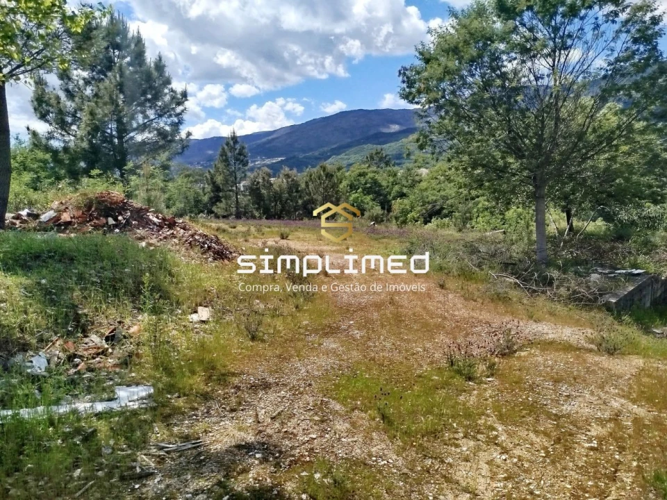 Terreno para Venda em Teixoso e Sarzedo Foto 21