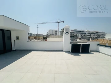 Moradia T3 para Venda em Faro (Sé e São Pedro)