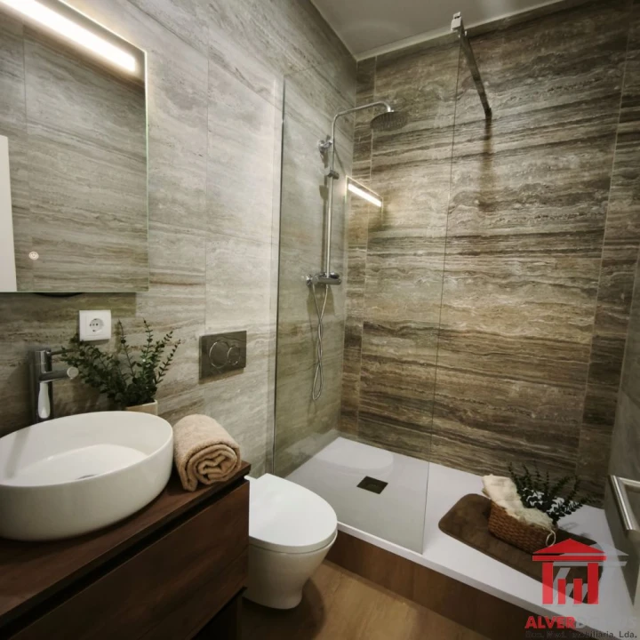 Apartamento T3 para Venda em Benfica Foto 24