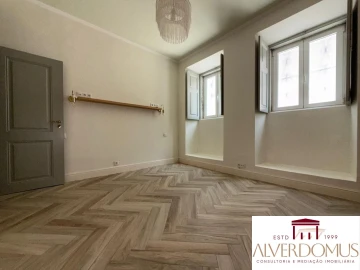 Apartamento T2 para Venda em Arroios