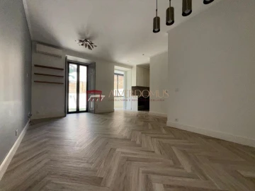 Apartamento T2 para Venda em Arroios