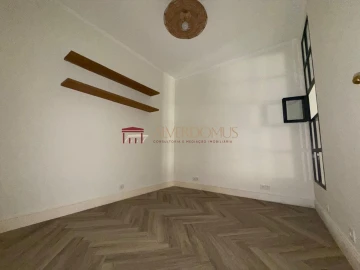 Apartamento T2 para Venda em Arroios
