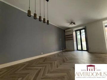 Apartamento T2 para Venda em Arroios