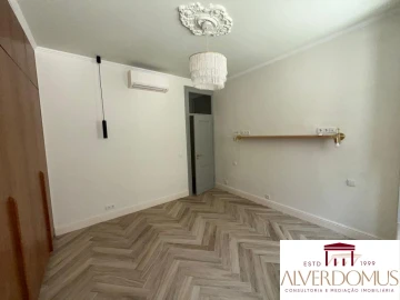 Apartamento T2 para Venda em Arroios