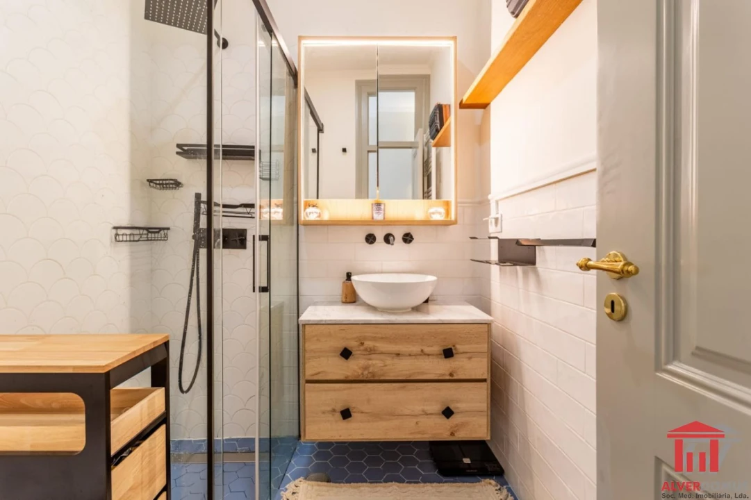 Apartamento T2 para Venda em Arroios Foto 18
