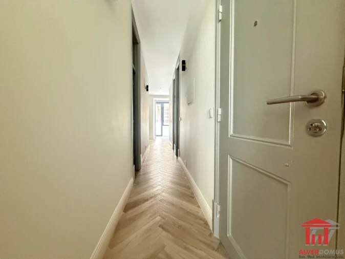 Apartamento T2 para Venda em Arroios Foto 31