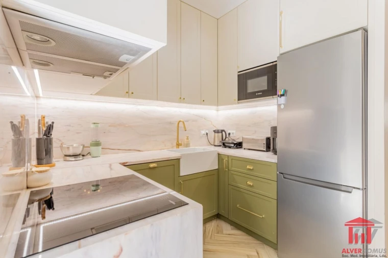 Apartamento T2 para Venda em Arroios Foto 8