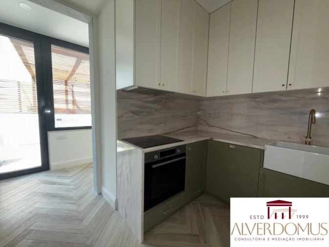 Apartamento T2 para Venda em Arroios Foto 40