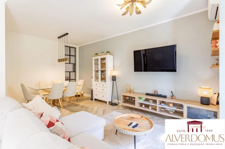 Apartamento T2 para Venda em Arroios Foto 12