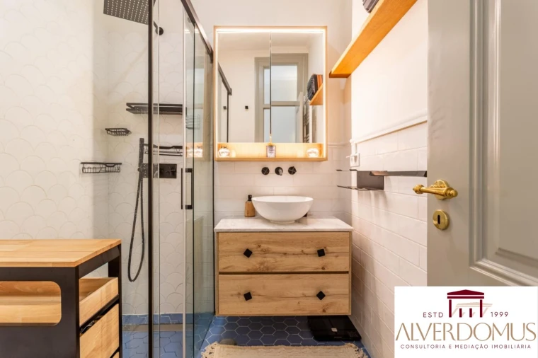 Apartamento T2 para Venda em Arroios Foto 18