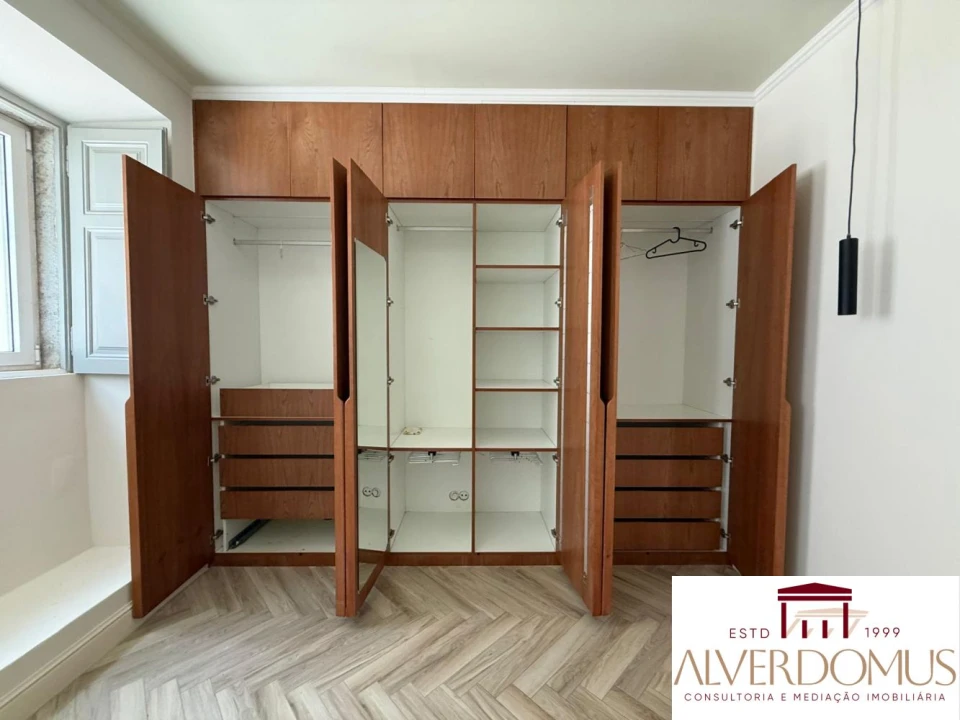 Apartamento T2 para Venda em Arroios Foto 26