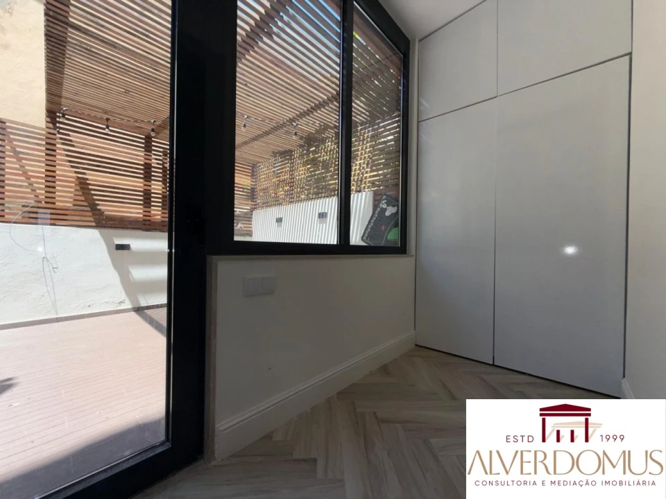 Apartamento T2 para Venda em Arroios Foto 42