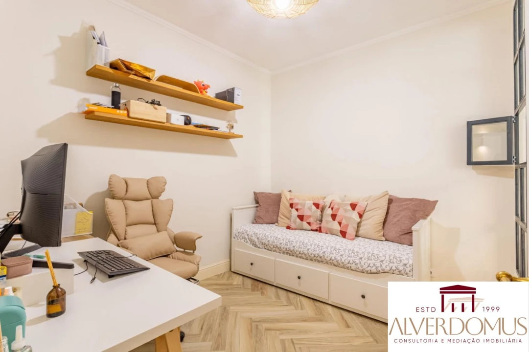 Apartamento T2 para Venda em Arroios Foto 17