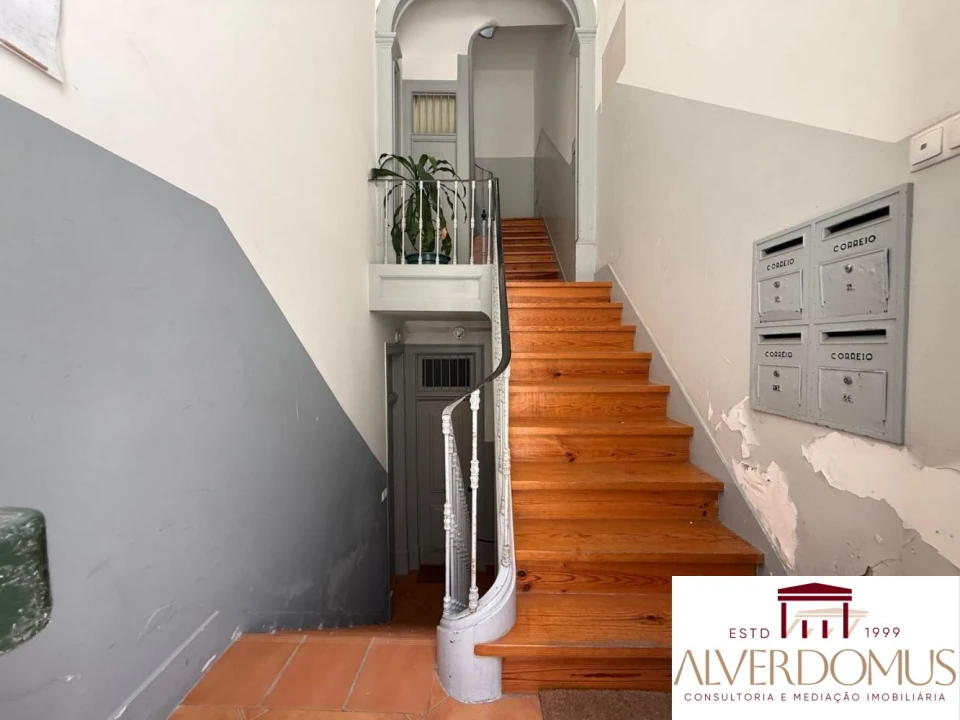 Apartamento T2 para Venda em Arroios Foto 44
