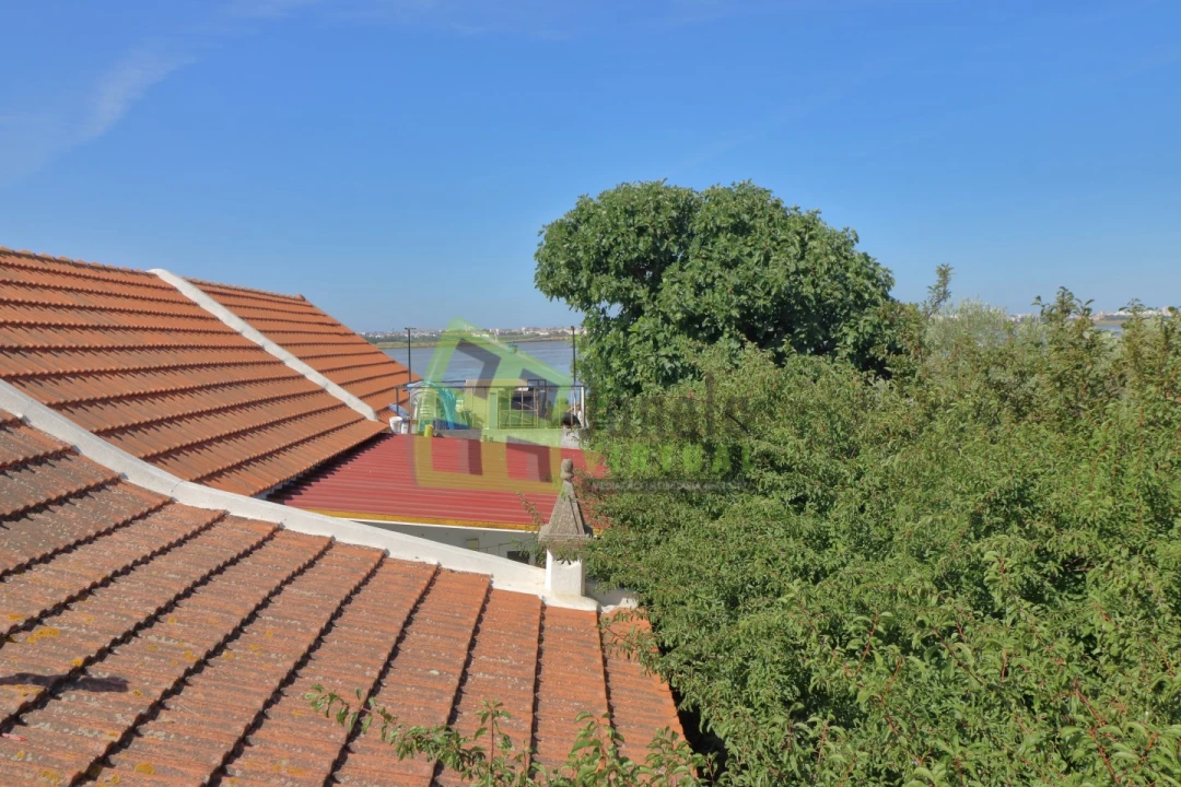 Moradia T2 para Venda em Gaio-Rosário e Sarilhos Pequenos Foto 21