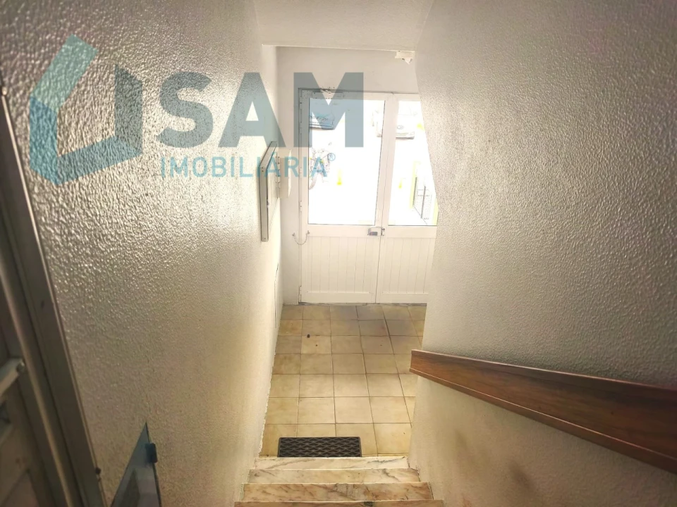 Apartamento T1 para Venda em Massamá e Monte Abraão Foto 2