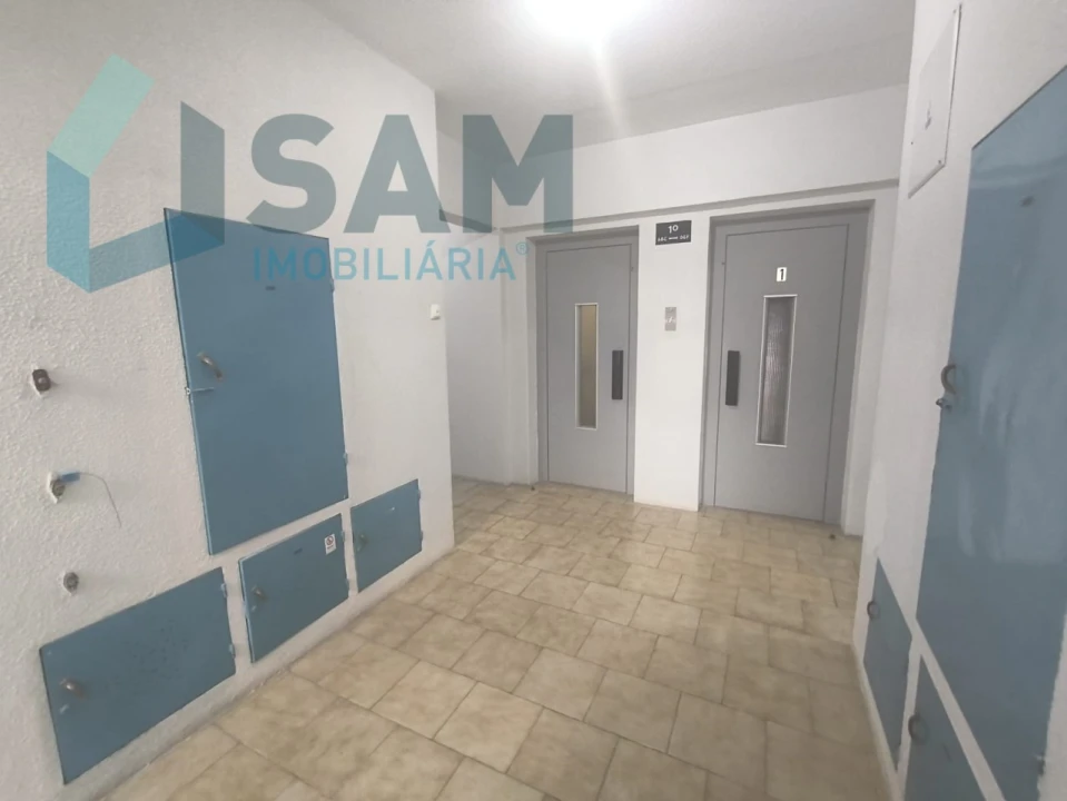 Apartamento T1 para Venda em Massamá e Monte Abraão Foto 5