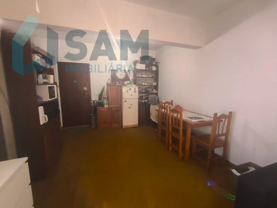 Apartamento T1 para Venda em Massamá e Monte Abraão Foto 13