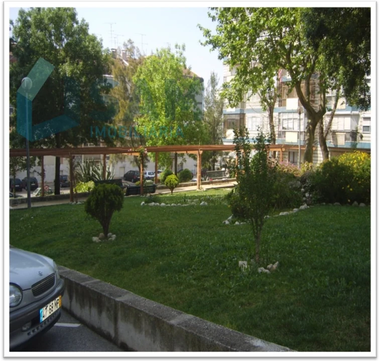 Apartamento T1 para Venda em Massamá e Monte Abraão Foto 19