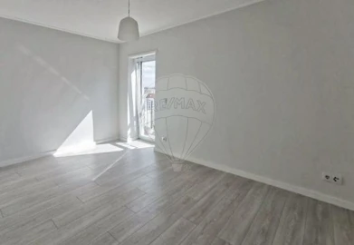 Apartamento T3 para Arrendamento em Odivelas
