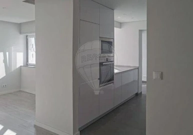 Apartamento T3 para Arrendamento em Odivelas