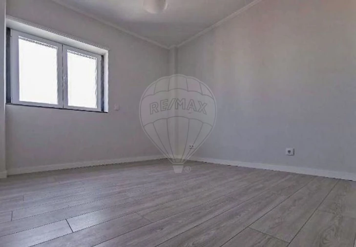 Apartamento T3 para Arrendamento em Odivelas Foto 14