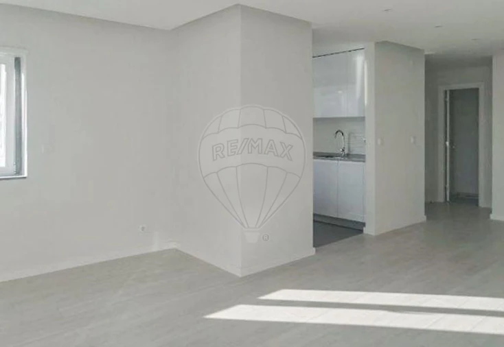 Apartamento T3 para Arrendamento em Odivelas Foto 6