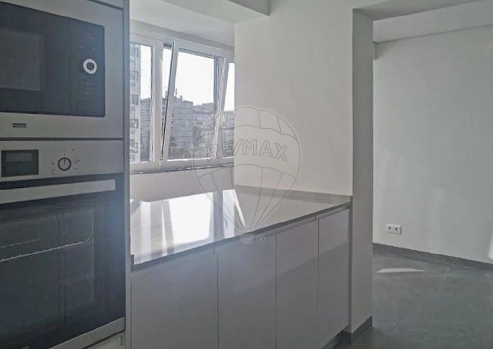 Apartamento T3 para Arrendamento em Odivelas Foto 19