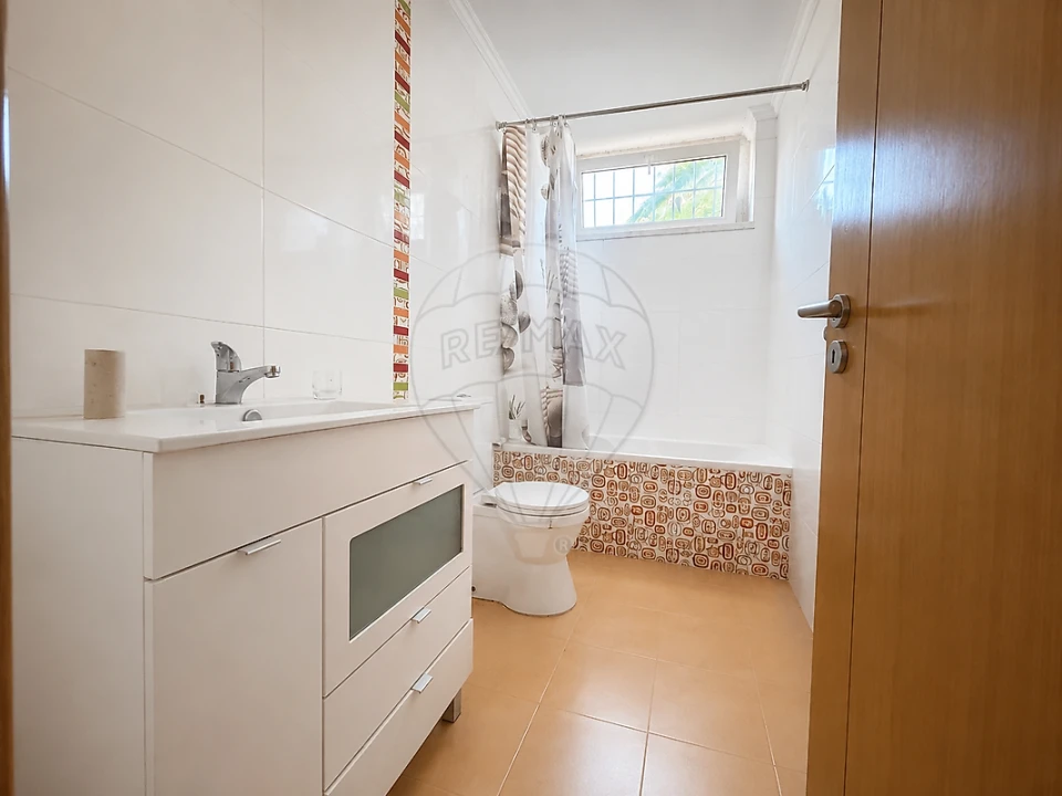 Moradia T4 para Venda em Azeitão (São Lourenço e São Simão) Foto 29