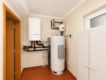 Moradia T4 para Venda em Azeitão (São Lourenço e São Simão)