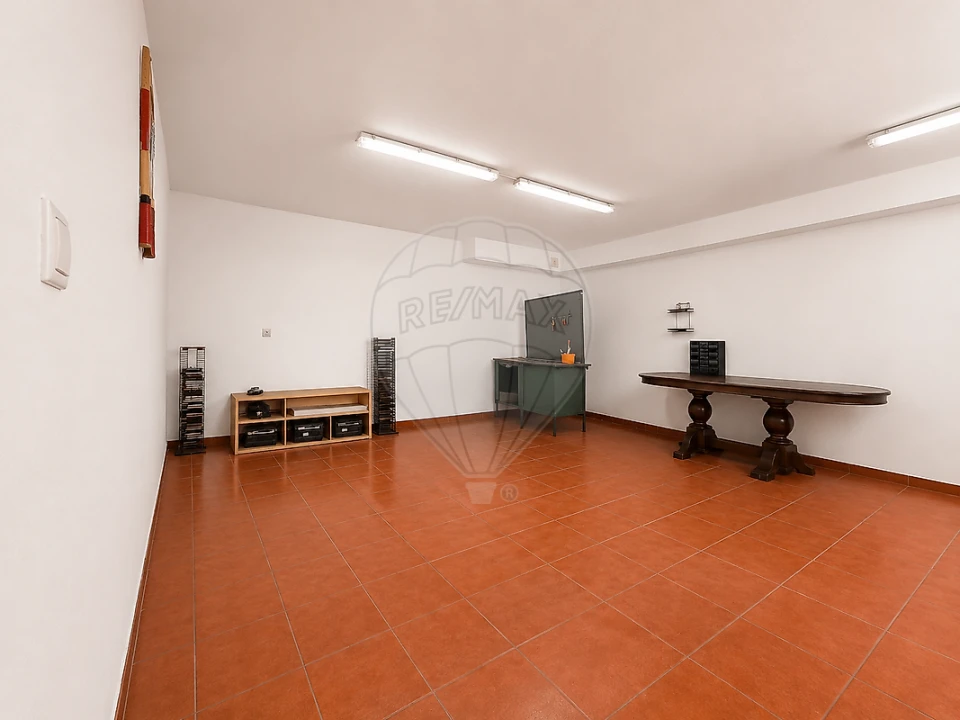 Moradia T4 para Venda em Azeitão (São Lourenço e São Simão) Foto 34