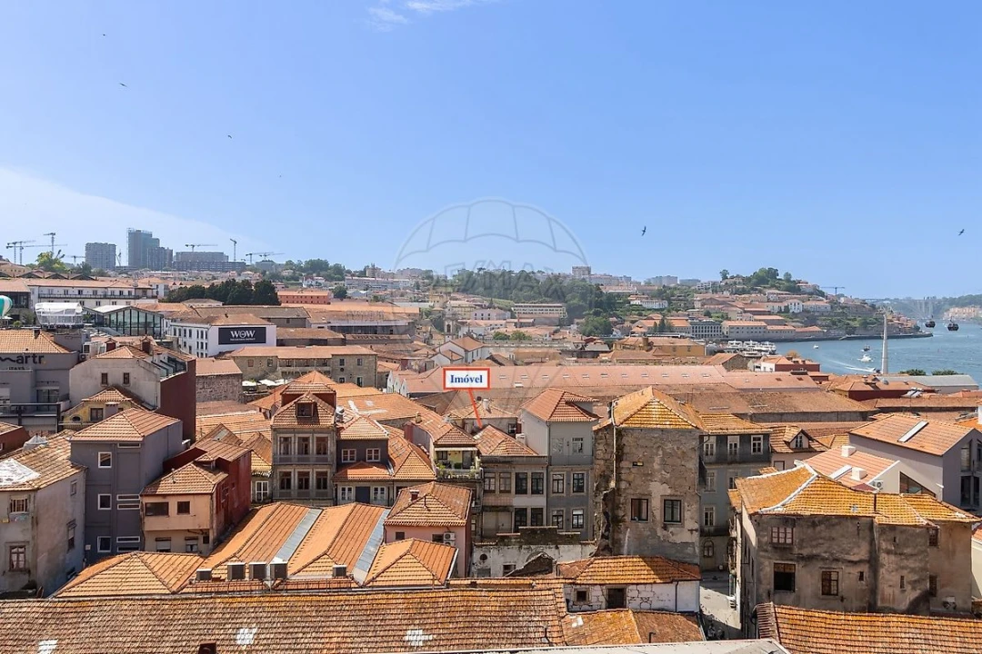 Prédio para Venda em Santa Marinha e São Pedro da Afurada Foto 24