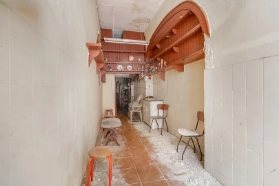 Prédio para Venda em Santa Marinha e São Pedro da Afurada
