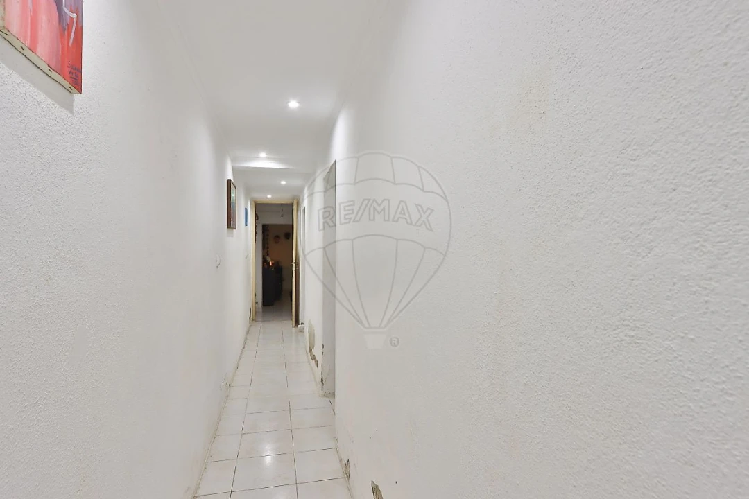 Apartamento T6 para Venda em Arroios Foto 18