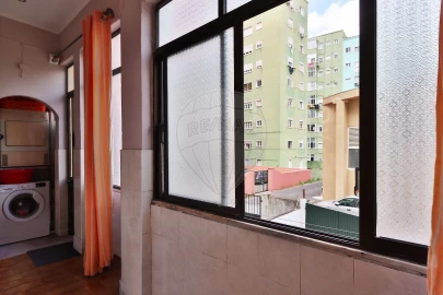 Apartamento T6 para Venda em Arroios