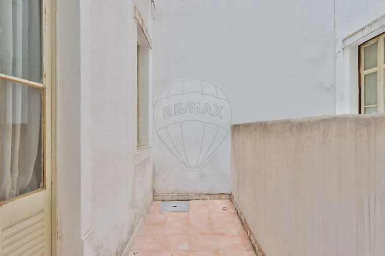 Apartamento T6 para Venda em Arroios Foto 15
