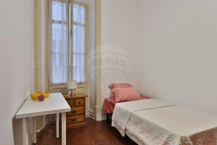 Apartamento T6 para Venda em Arroios Foto 14
